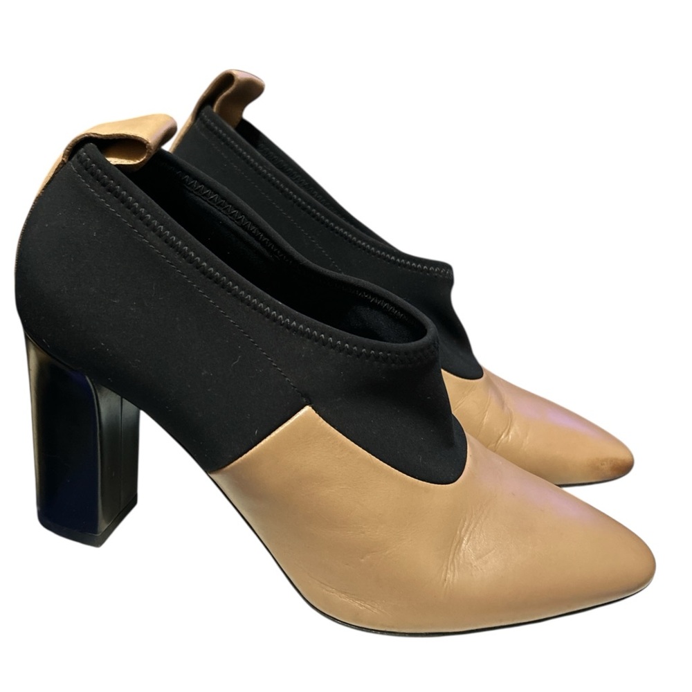 Via Spiga Bayne Block Heel Bootie / Women's Size 8.5 U.S.